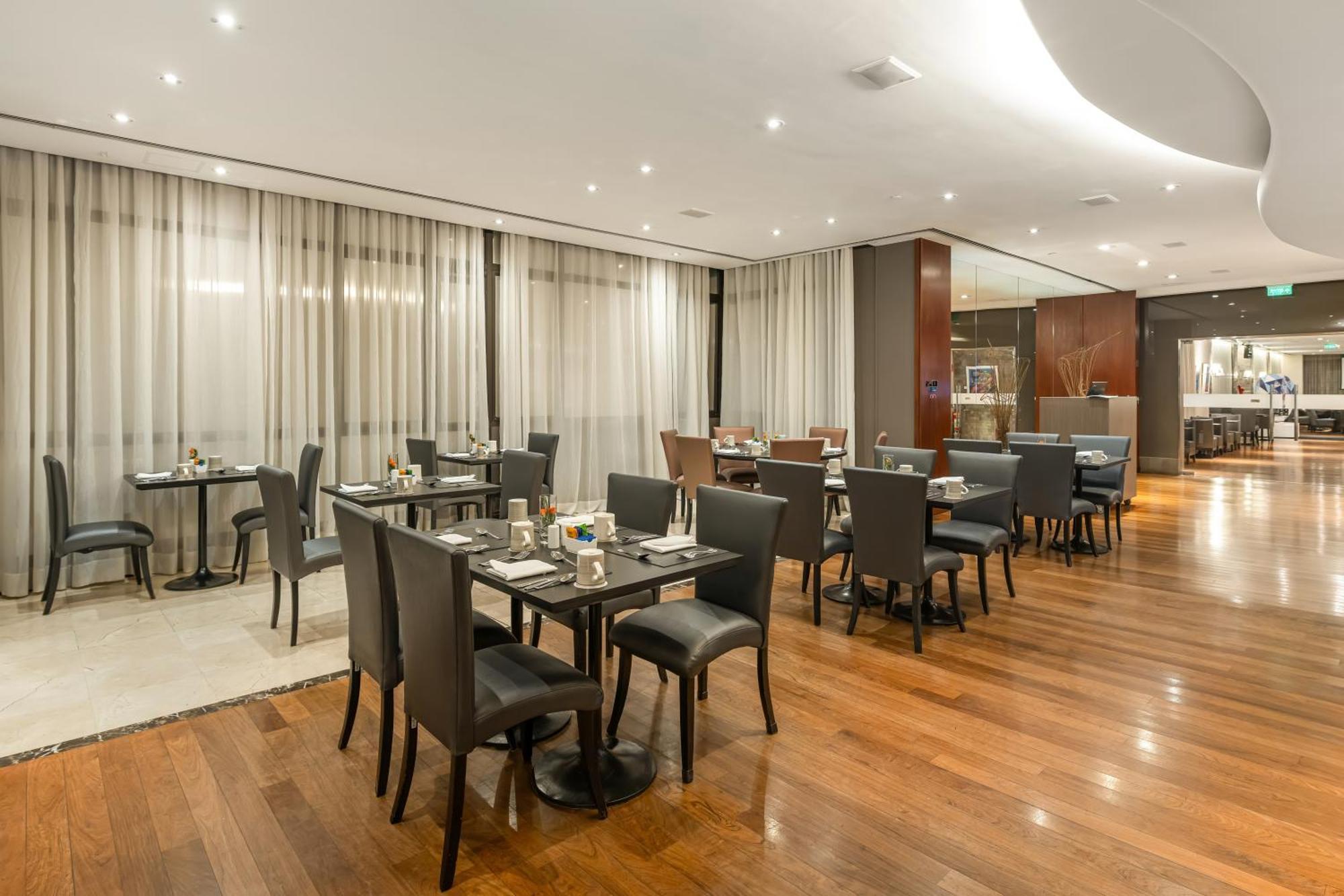 Intercontinental By Ihg 5*