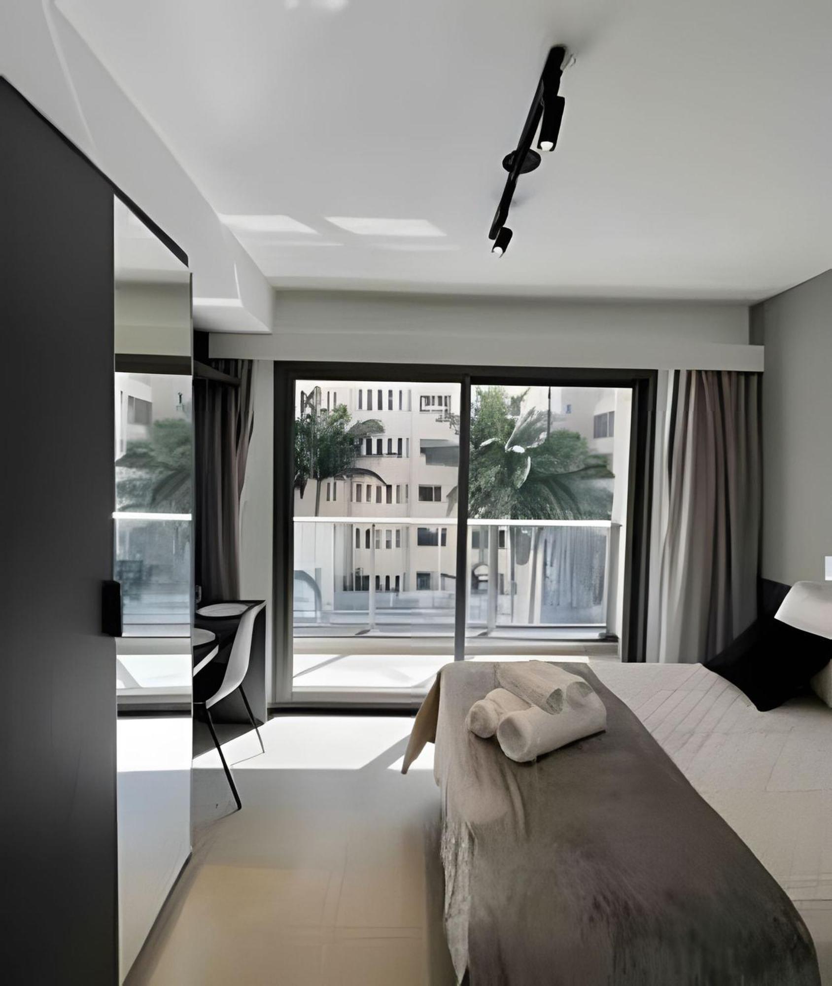 Na Rua Bela Cintra 408 Apartamento *