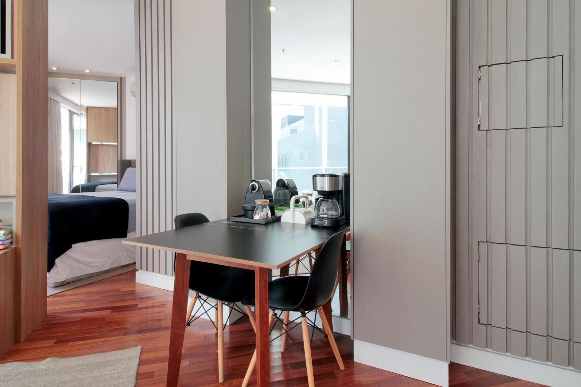 Fl Apartment *