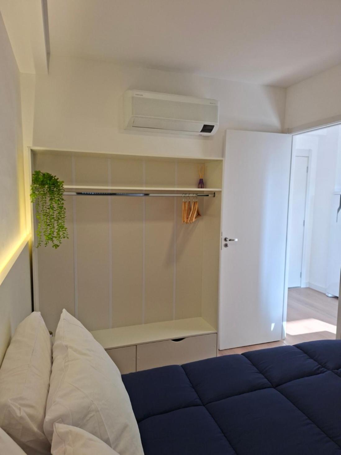 Em Moema - Ao Lado Do Aeroporto E Parque Ibirapuera Apartamento
