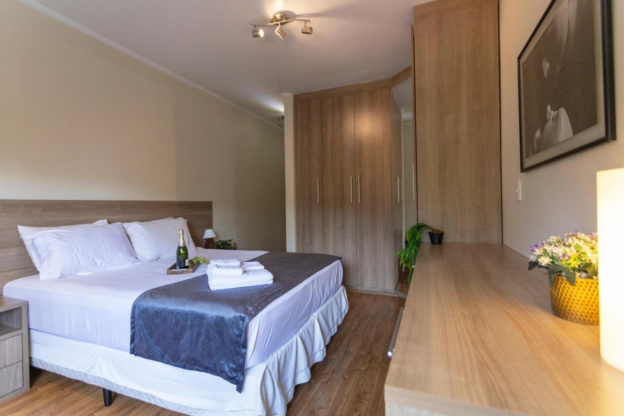 Casa 3 Suites, Ac , Morumbi | Brazilian Corner Apartment *