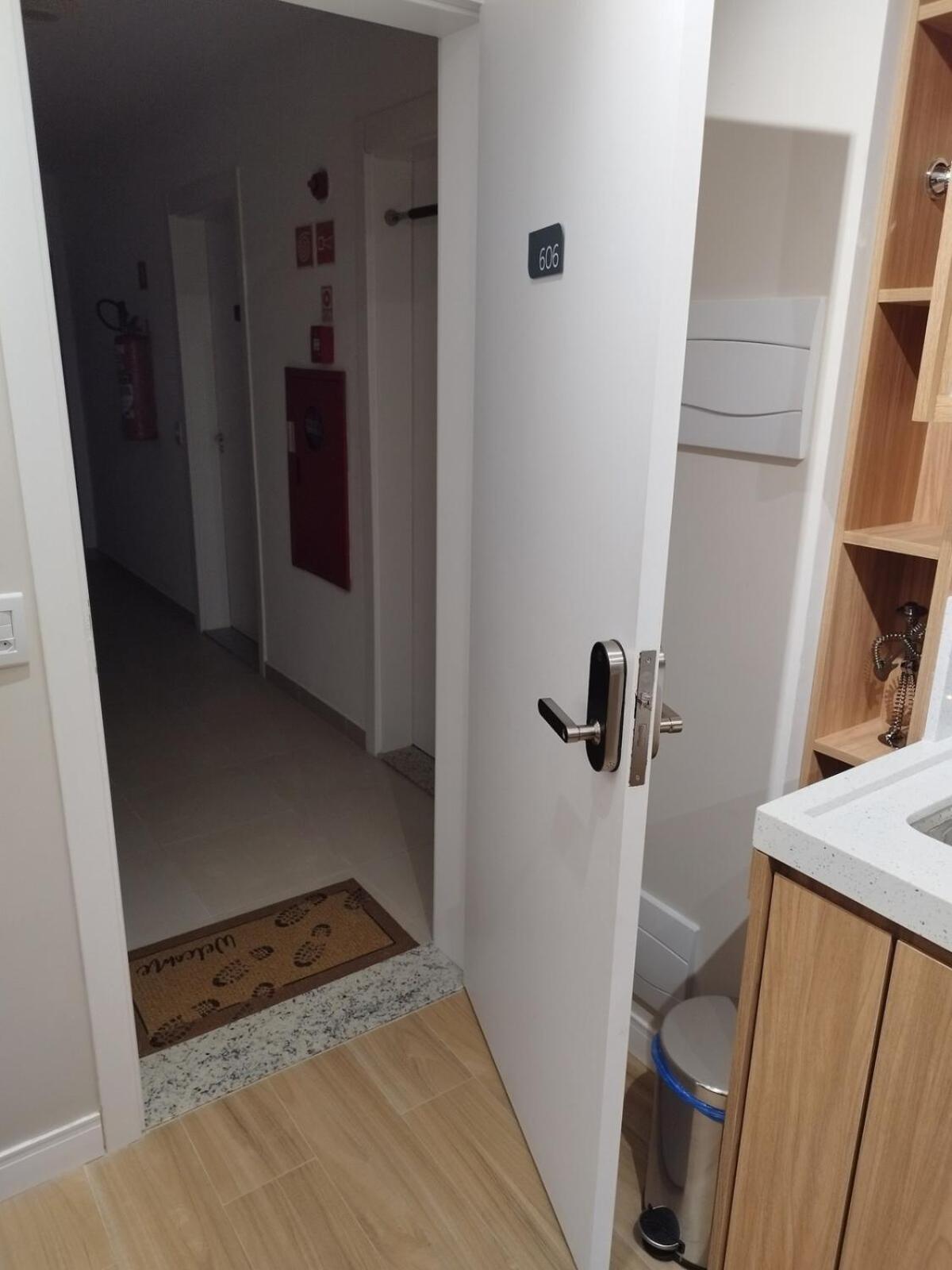 Apartment Pinheiros Arcondicionado, Privativo, Vista Livre, Completo New, Piscina, Coworking, Academia, Lavanderia, Hidromassagem, Fogueira, Portaria 24h Etc