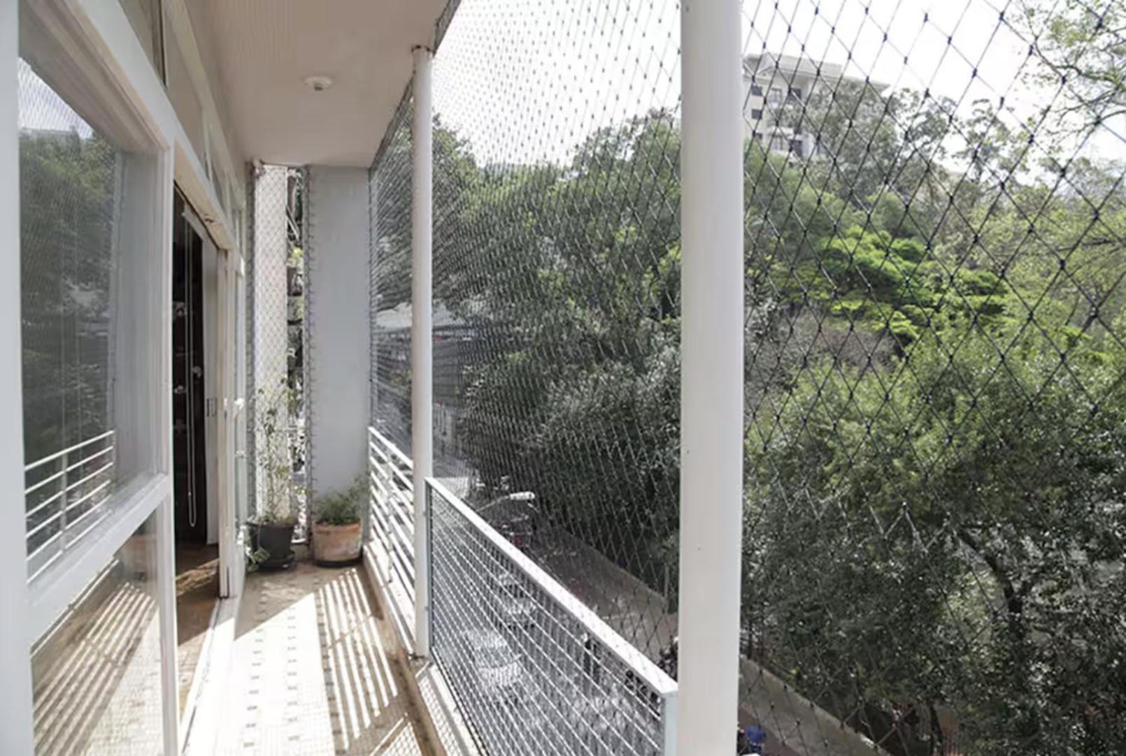 Em Amplo Na Buarque * São Paulo
