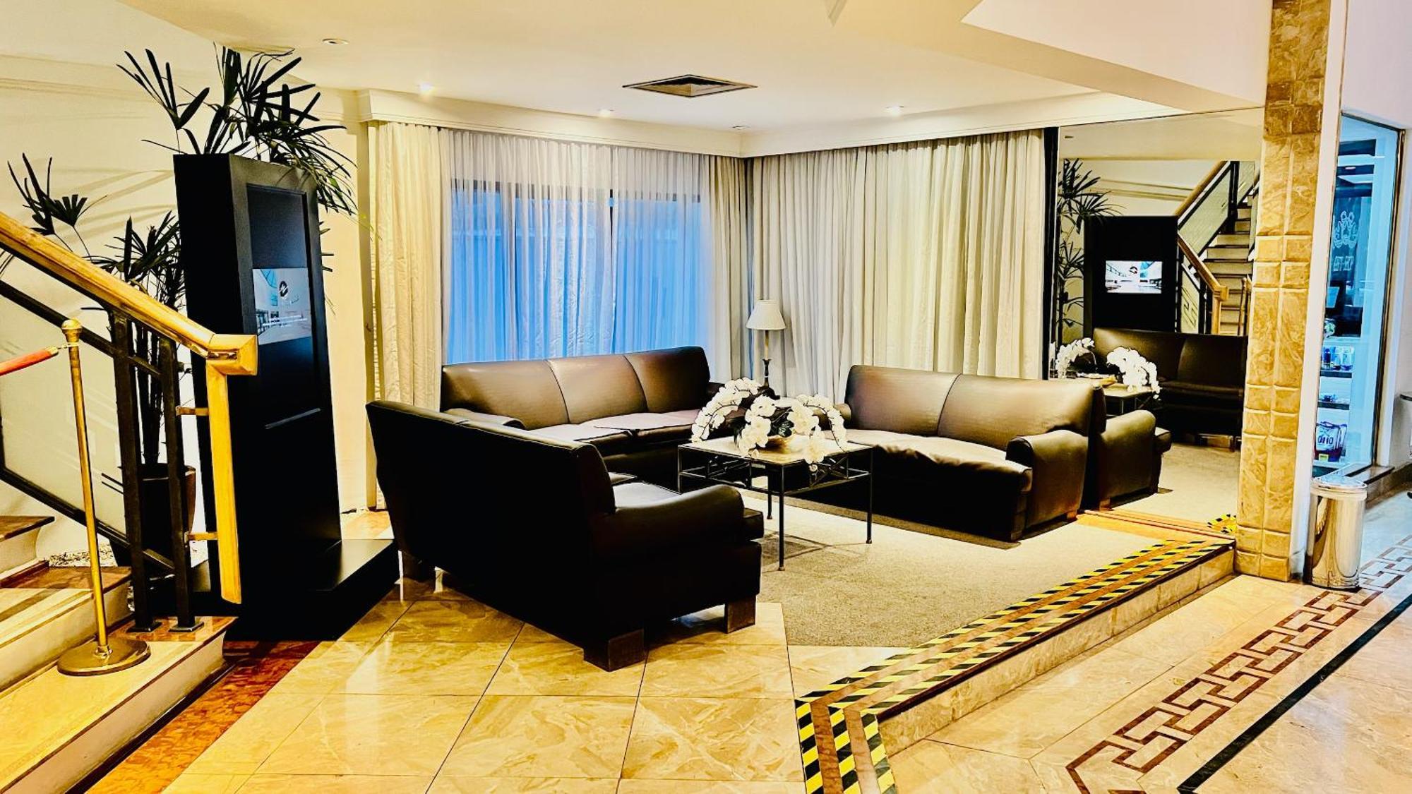 Flat - Ninety Aparthotel *