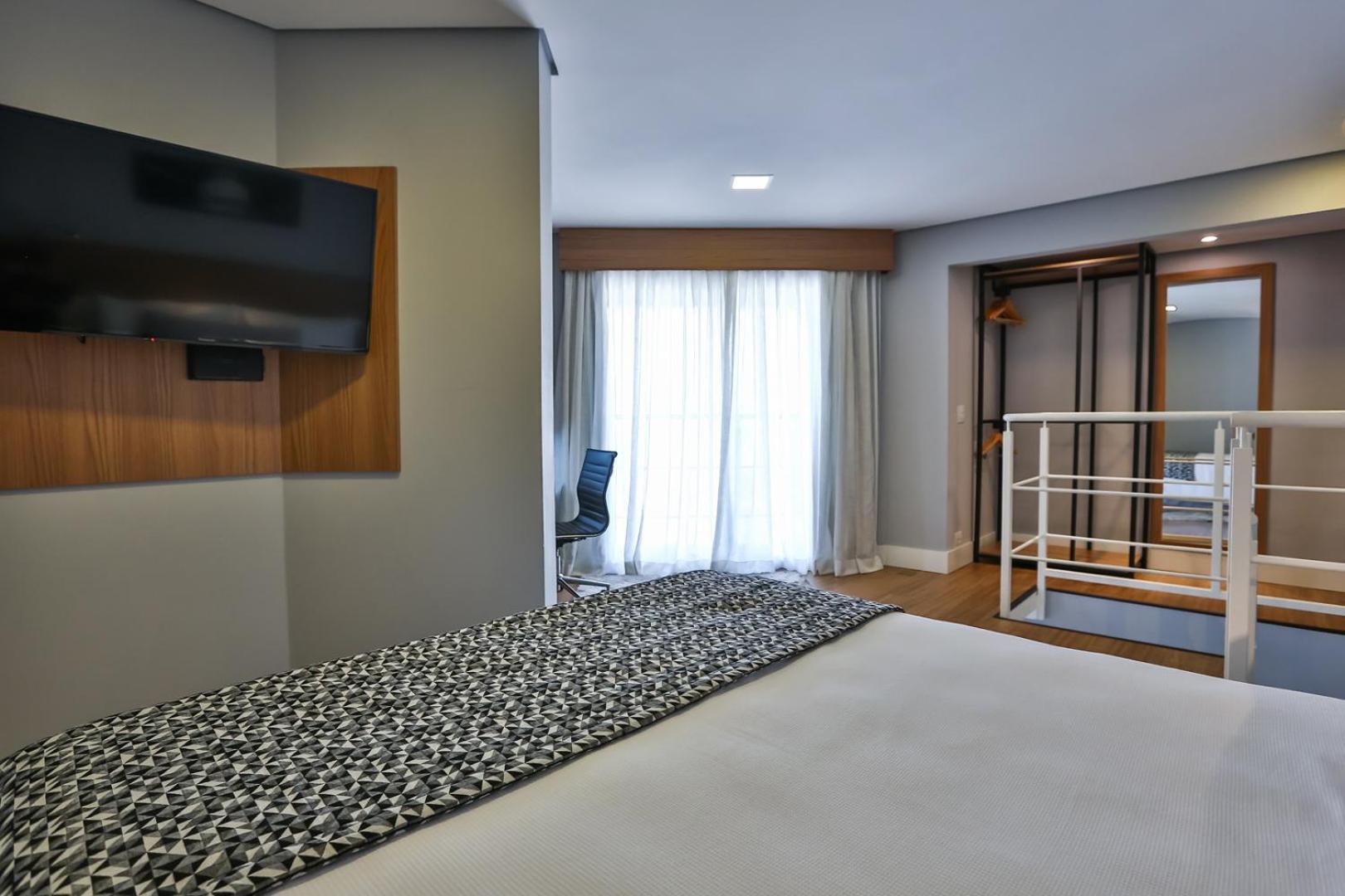 Roomo Pinheiros Residencial