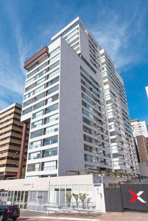 Em * São Paulo