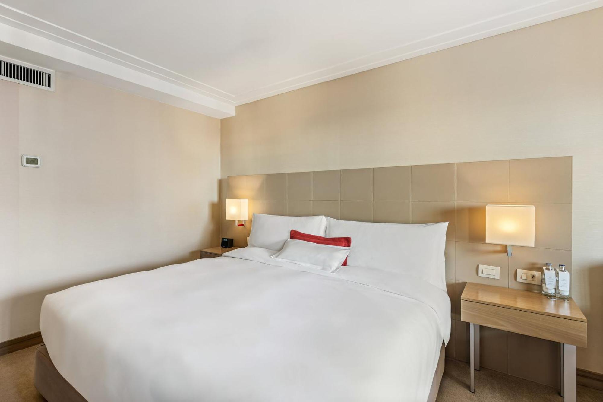 Intercontinental By Ihg