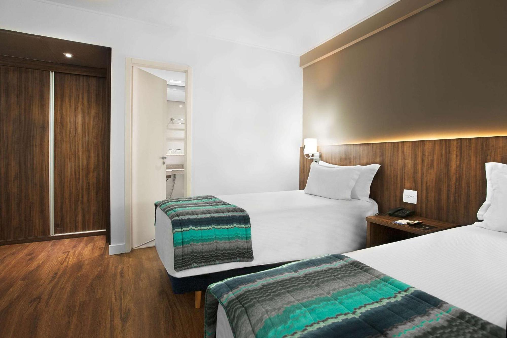 Melia Ibirapuera 4*