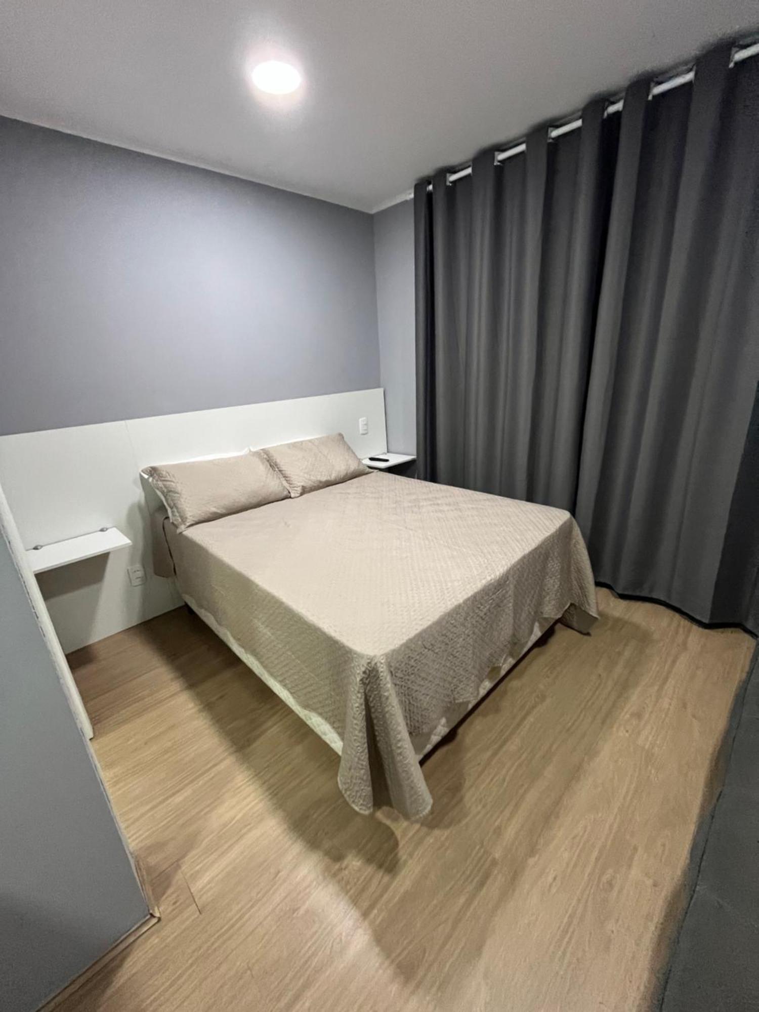 Apartamento Otimo Ao Lado Do Metro Bras *
