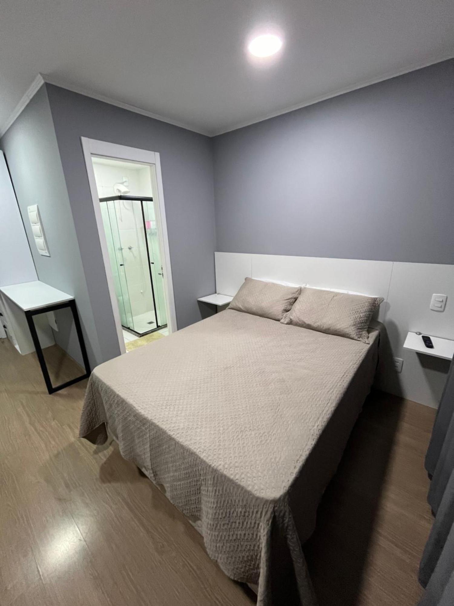 Otimo Ao Lado Do Metro Bras Apartamento São Paulo