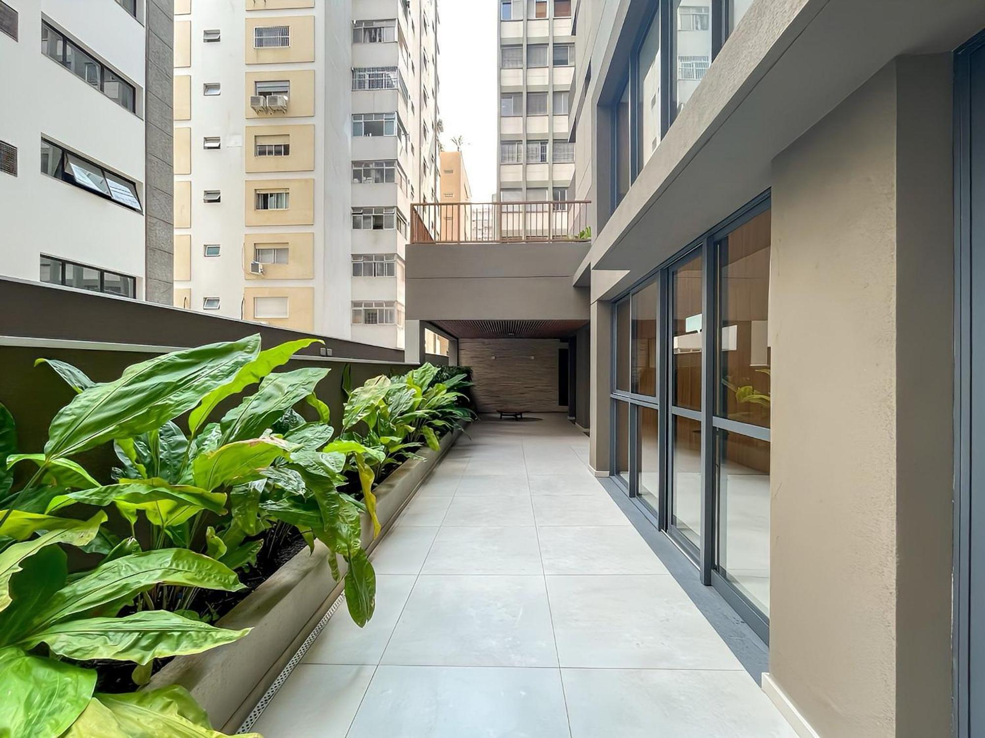 Pamplona Condominio, Piscina E Conforto, Ao Lado Do Metro Trianon-masp *