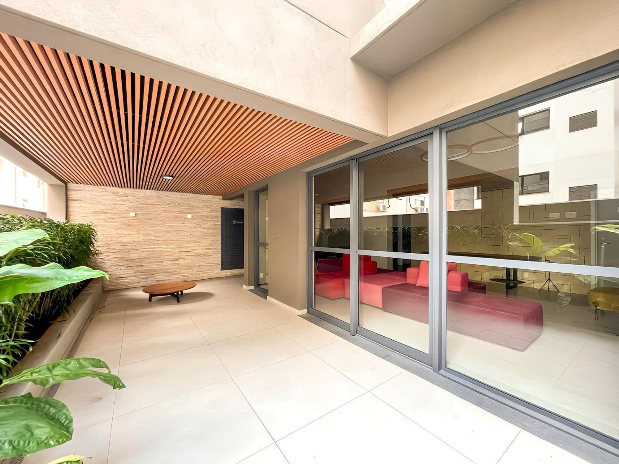 Pamplona Condominio, Piscina E Conforto, Ao Lado Do Metro Trianon-masp * São Paulo