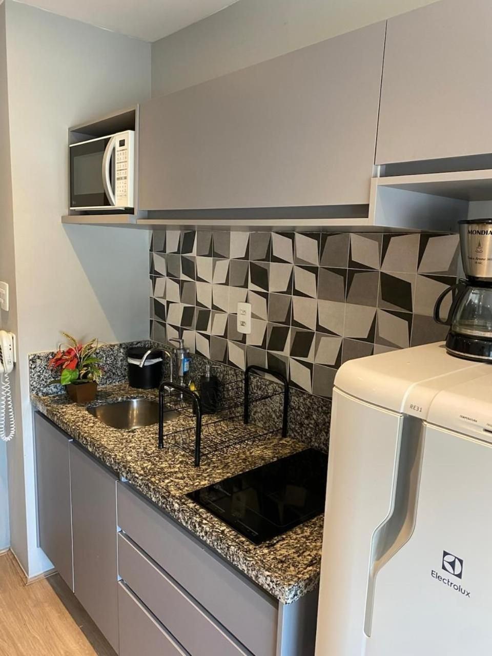 Apartamento Grande C/piscina - Metro Bras São Paulo