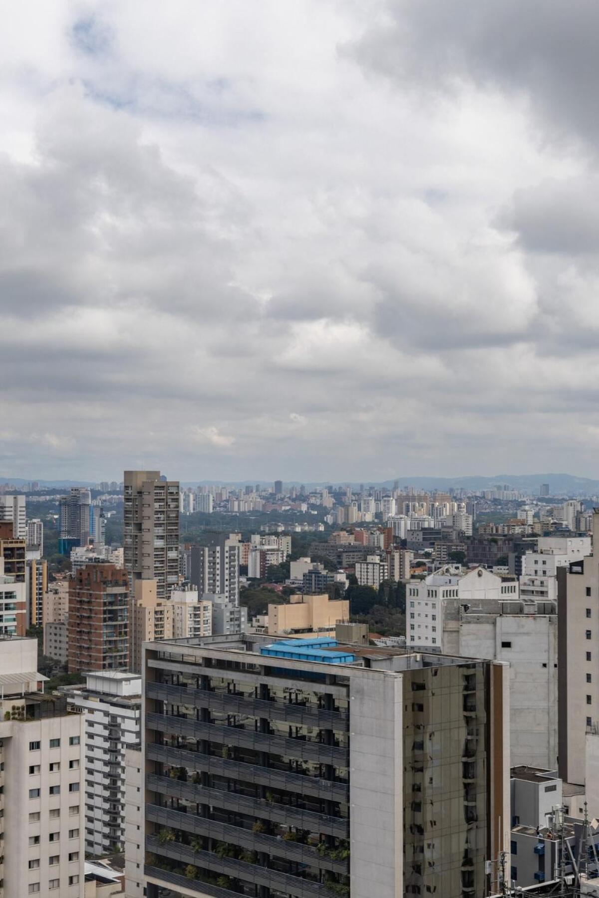 Vista 23º Andar, 2 Suites, Garagem, Coworking, Piscina Apartamento *
