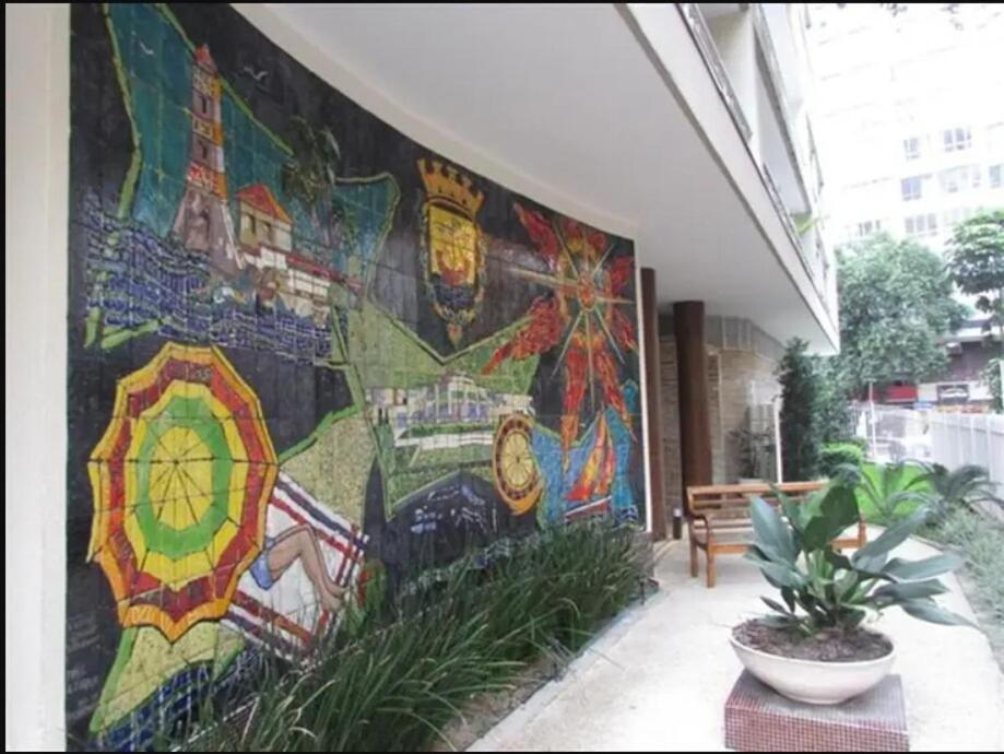 Apartamento De 4 Quartos, 2 Com Garagem Perto Da Paulista