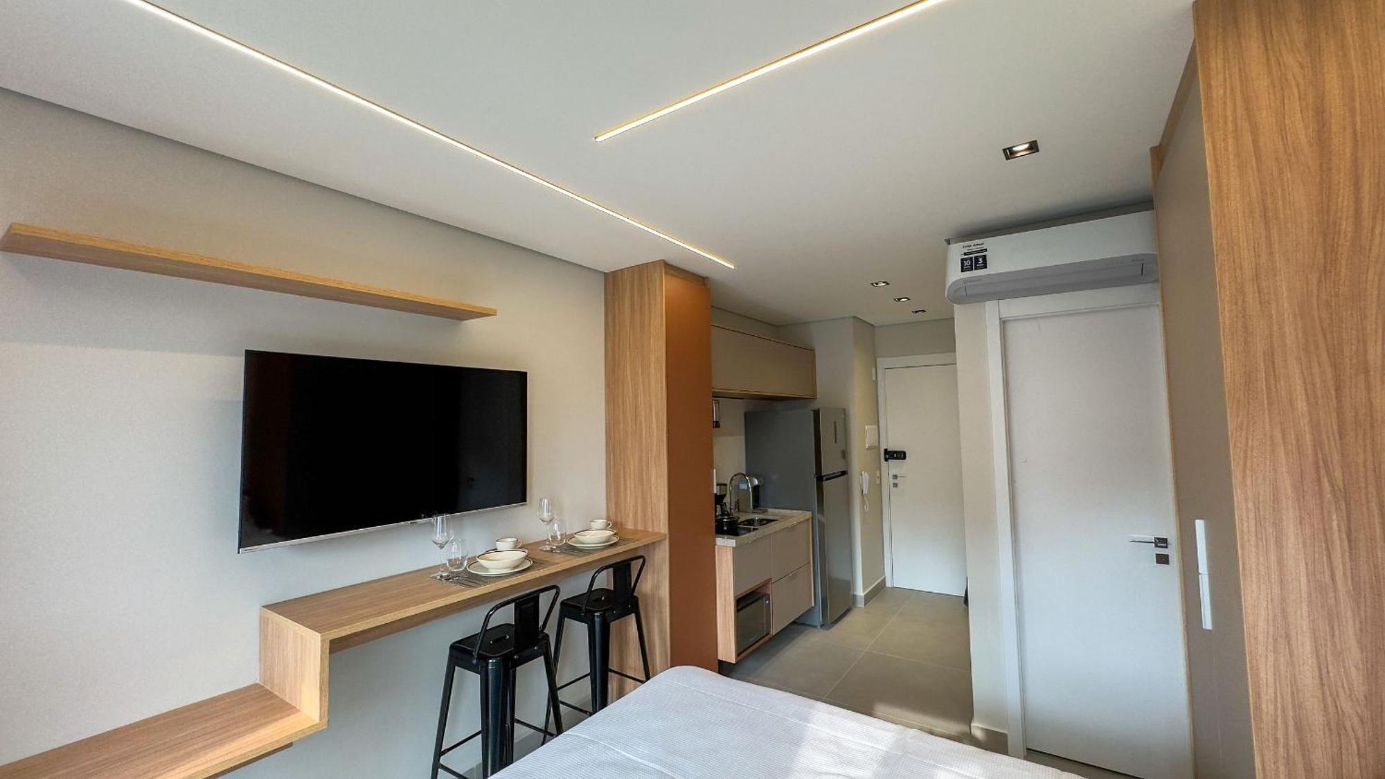Lindo Proximo Metro E Shopping Ibirapuera Apartamento