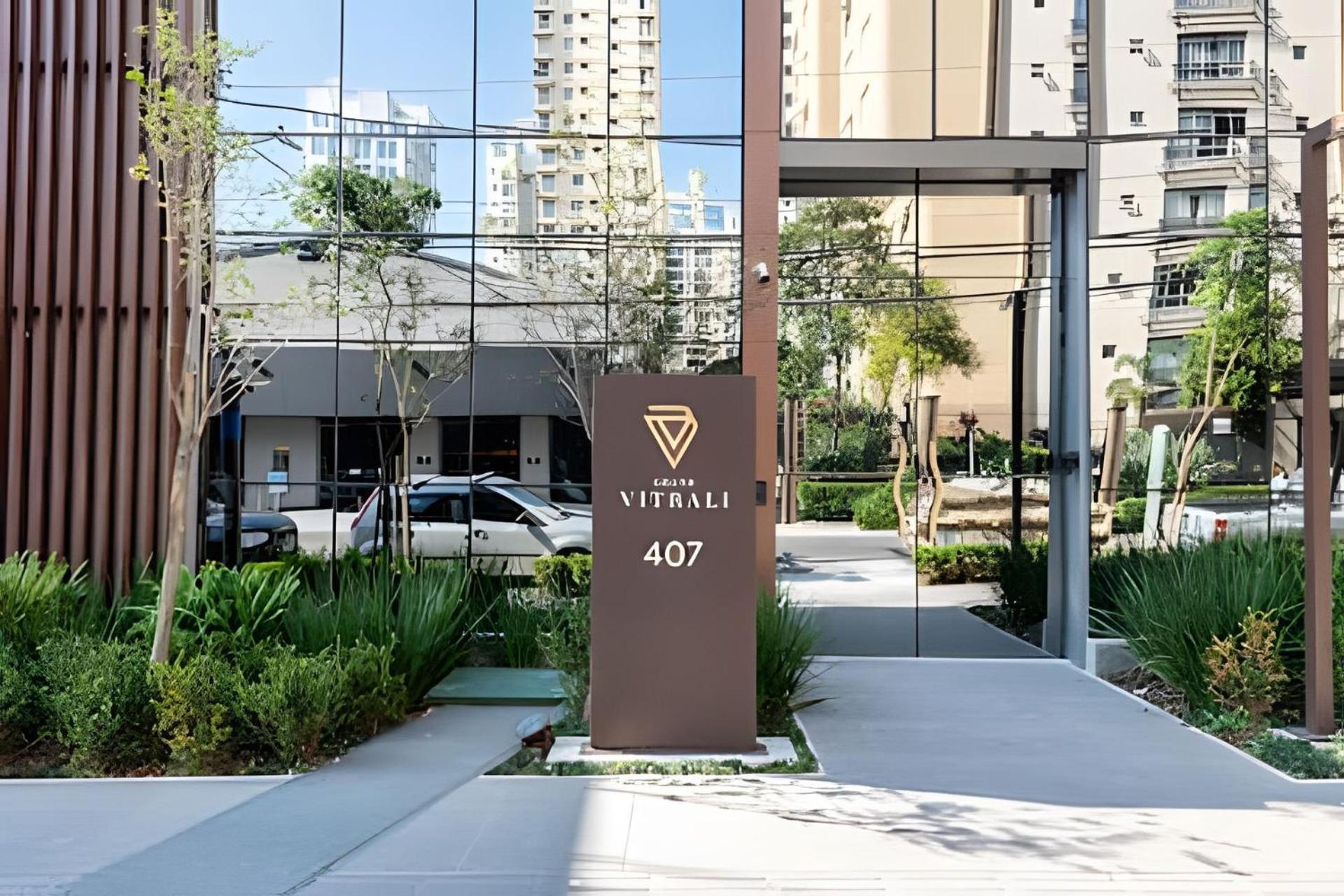Ape Novo Em Moema! A/c E Wi-fi Apartment