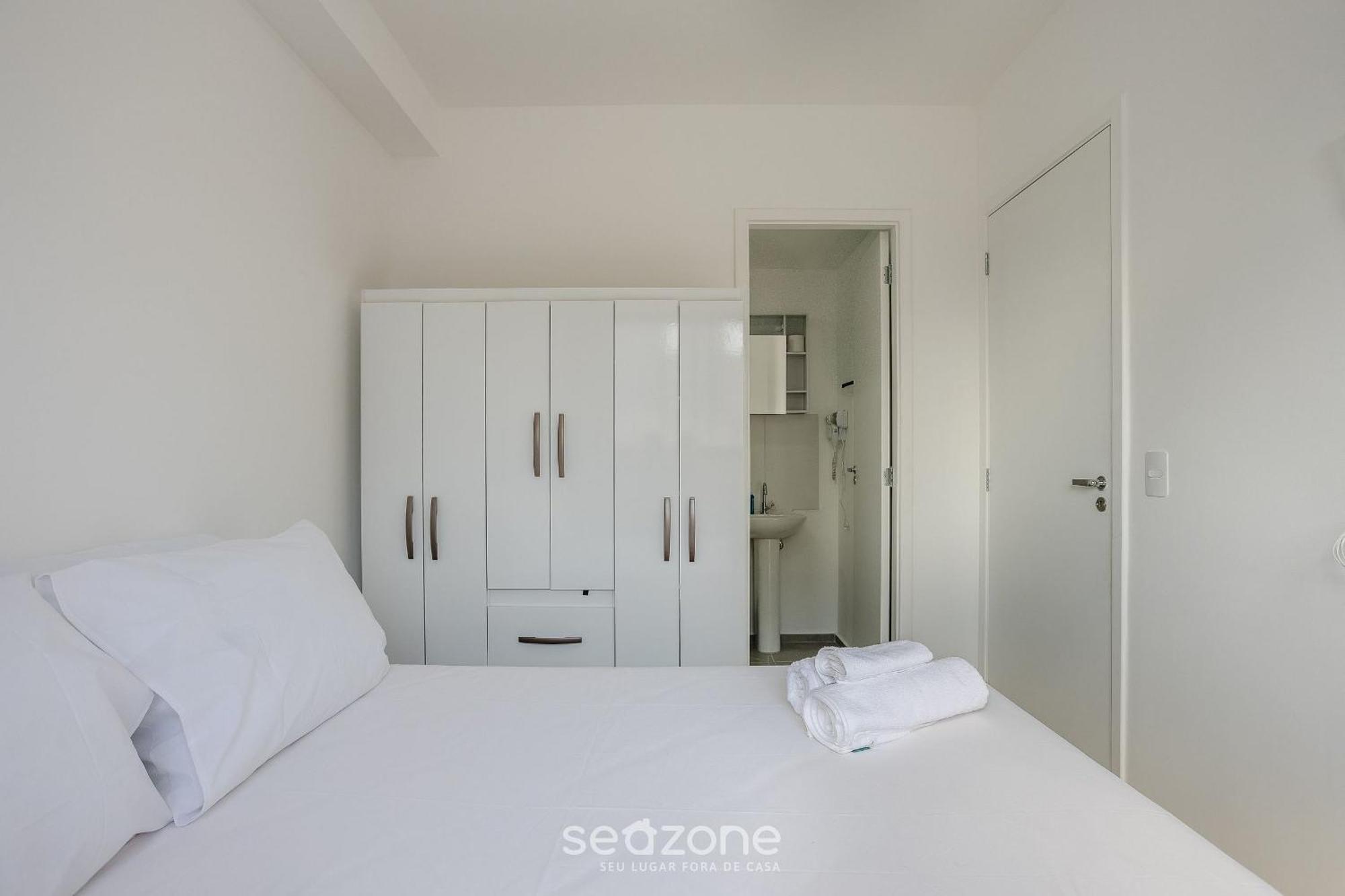 Completa Com Piscina, Proximo Ao Metro E A Praca Da Se - Aps Apartment Sao Paulo