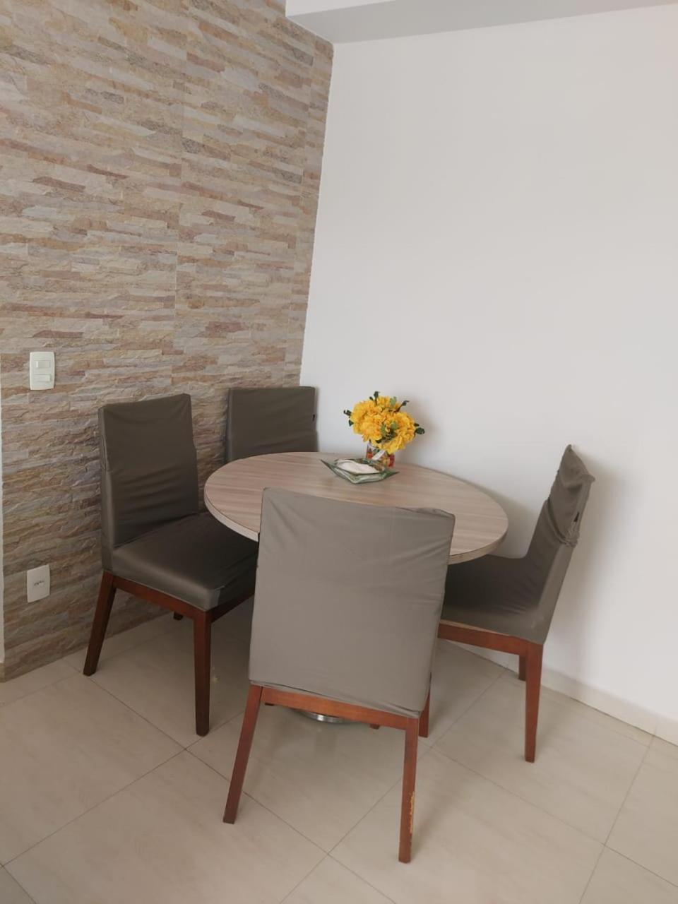 Apartamento Apto 2dormitorios Empresa Familia Centrobras *