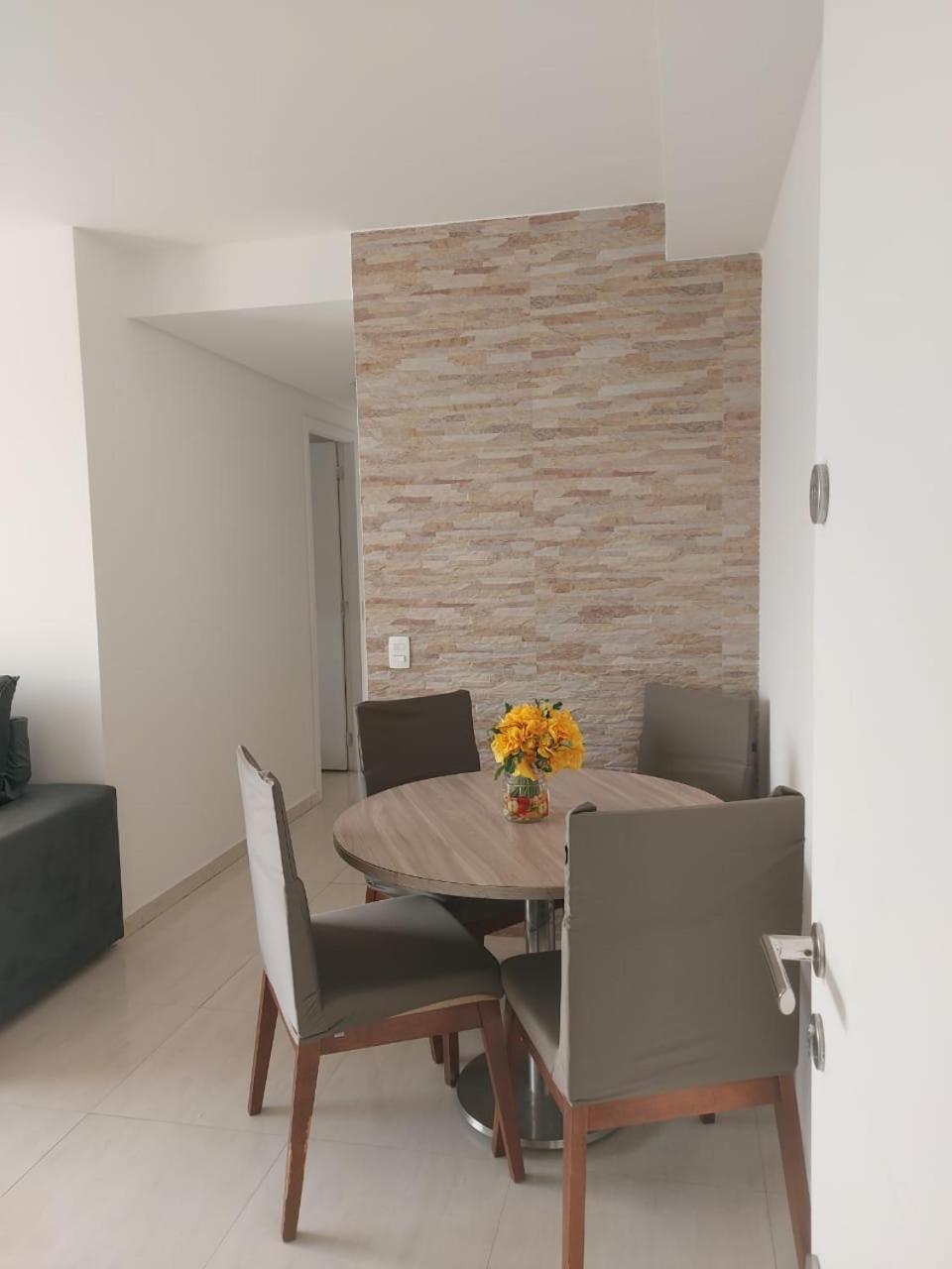 Apto 2dormitorios Empresa Familia Centrobras Apartamento São Paulo
