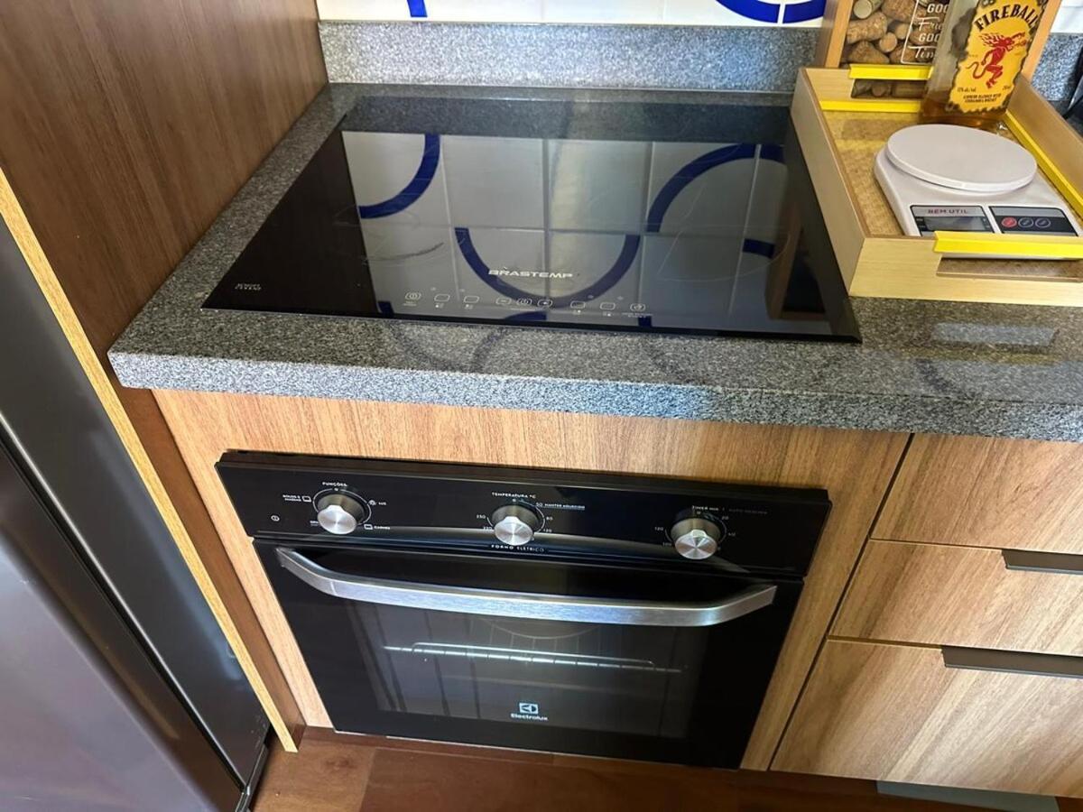 With 01 Bedroom And Air Conditioning! *