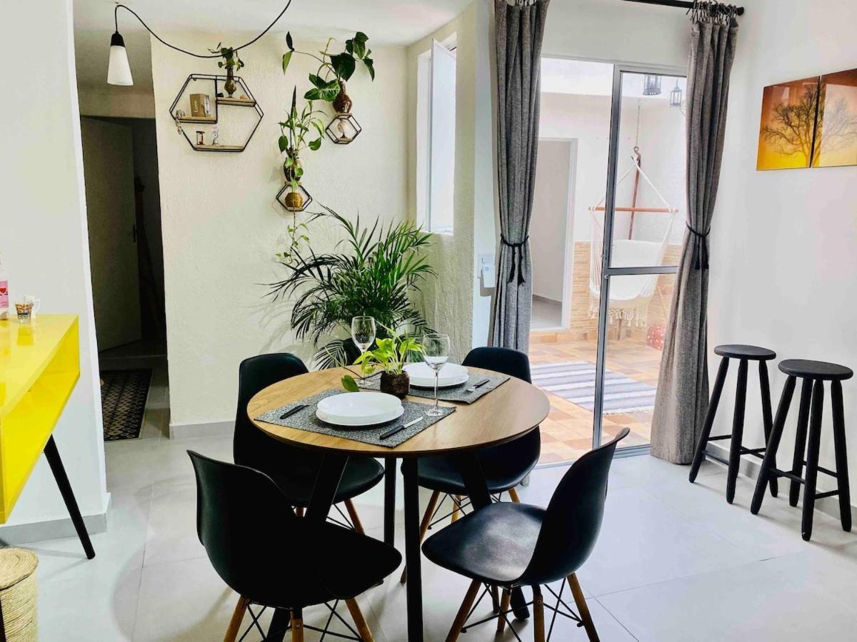 Casa 3 Fresca E Agradavel Em Otima Localizacao !!!