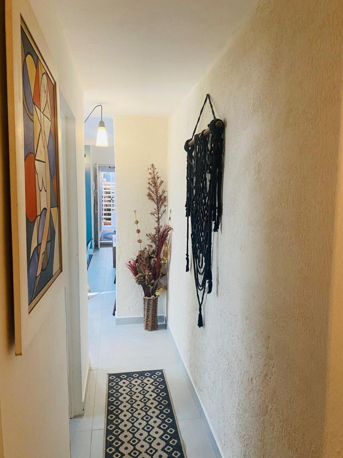 Casa 3 Fresca E Agradavel Em Otima Localizacao !!!
