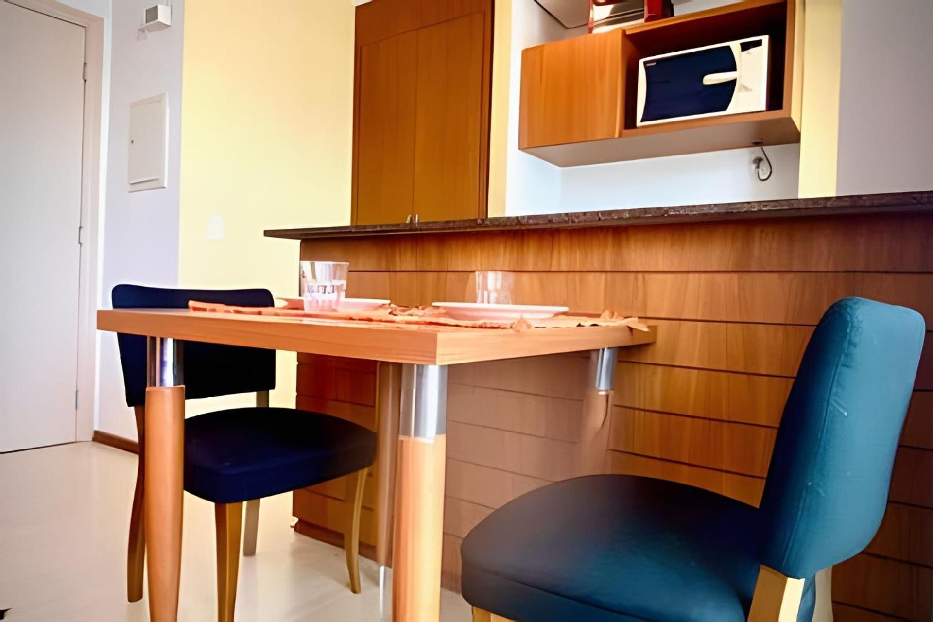 Apartamento Quality Bc 2 Dorm Piscina Wifi Academia Vaga Metro *