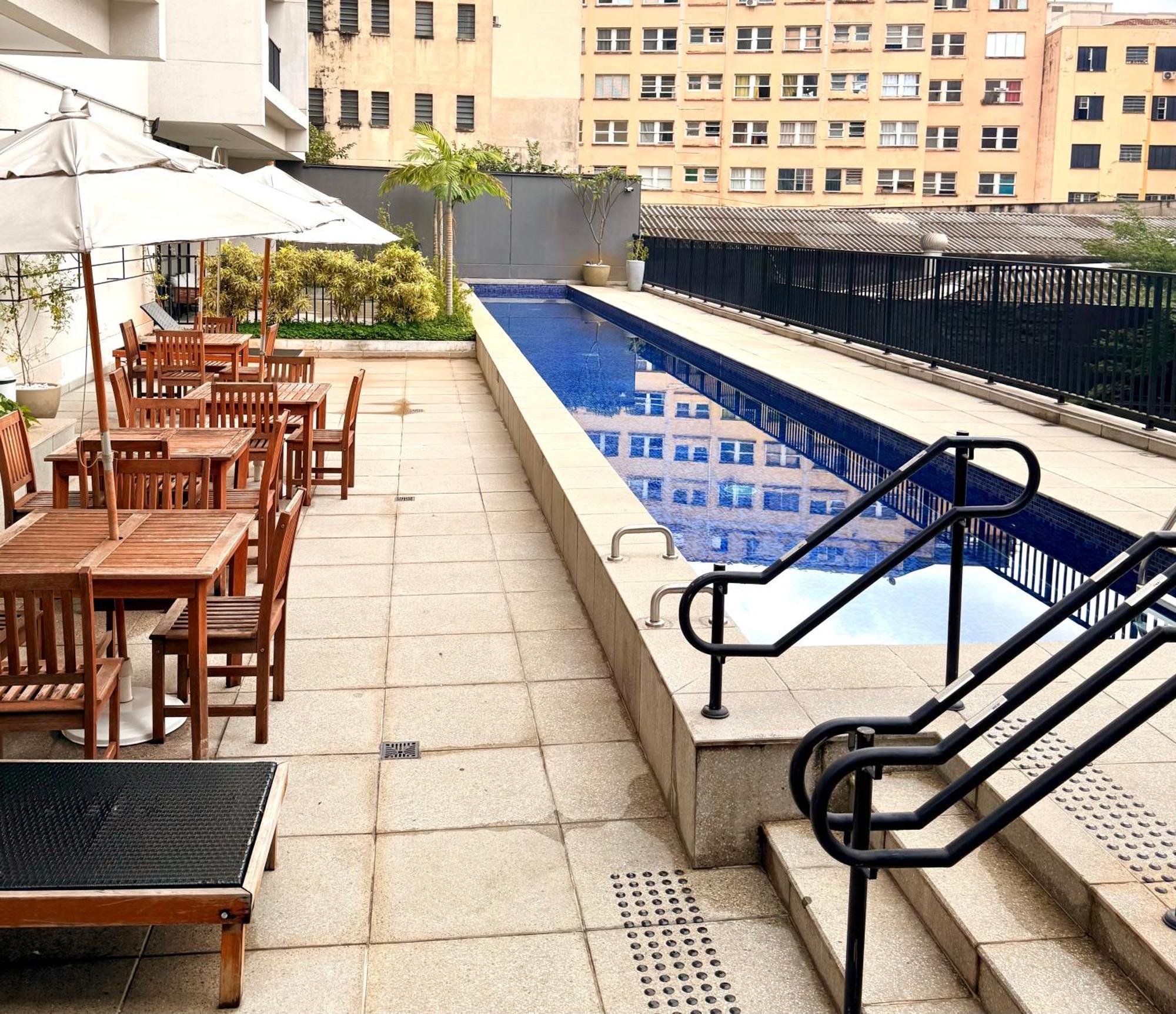 Novo No Centro, Em Frente Ao Metro Apartamento