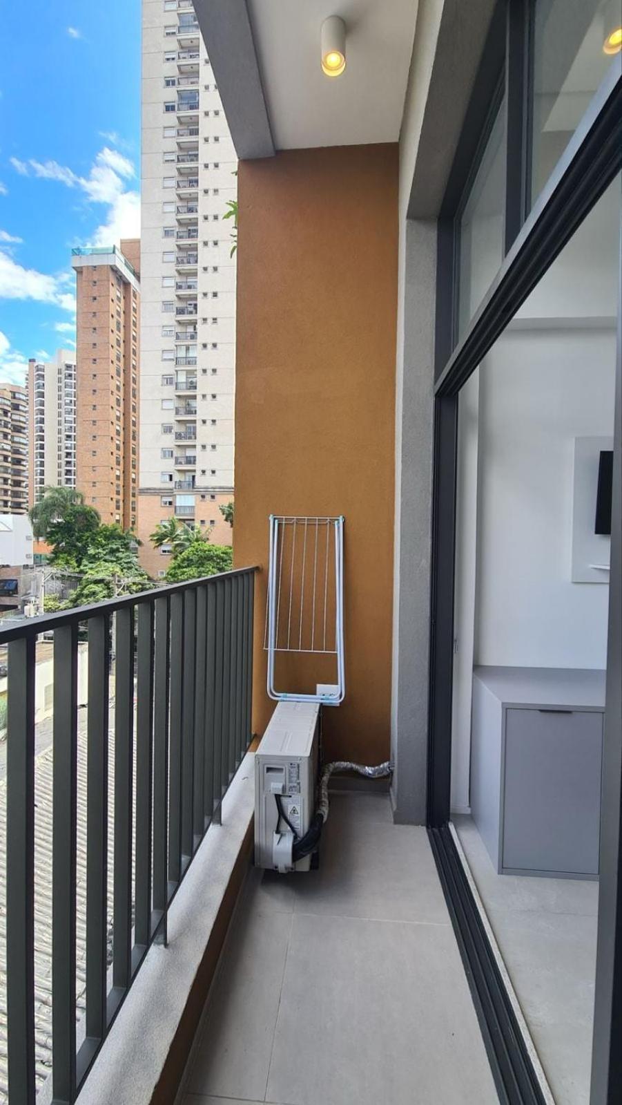 Aimbere By 4 Minutos Allianz Apartamento *