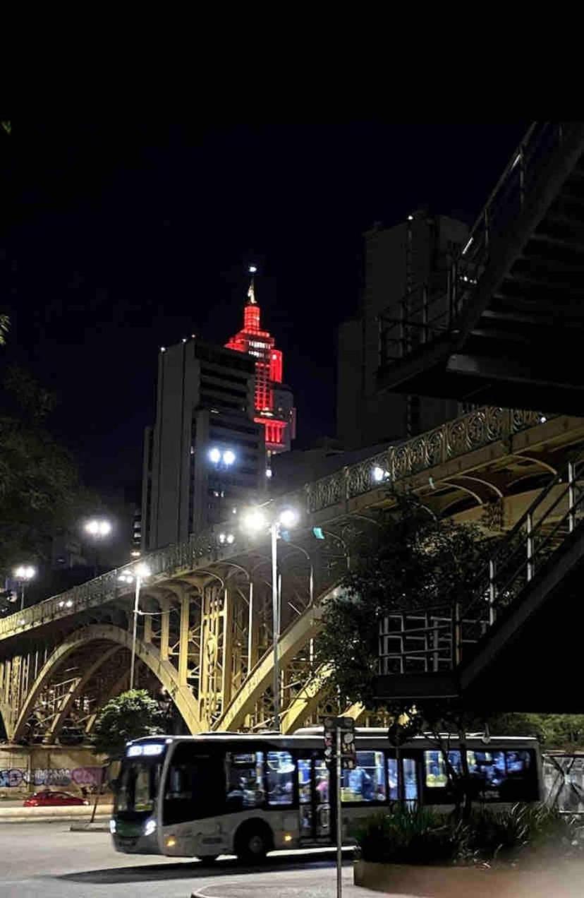 No Centro De Sao Paulo- Perto De Tudo!!!