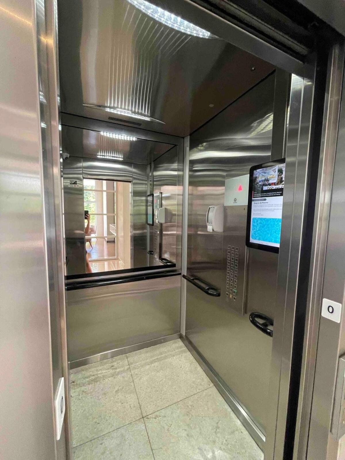 Apartamento Loft Incrivel Com Vista E Piscina
