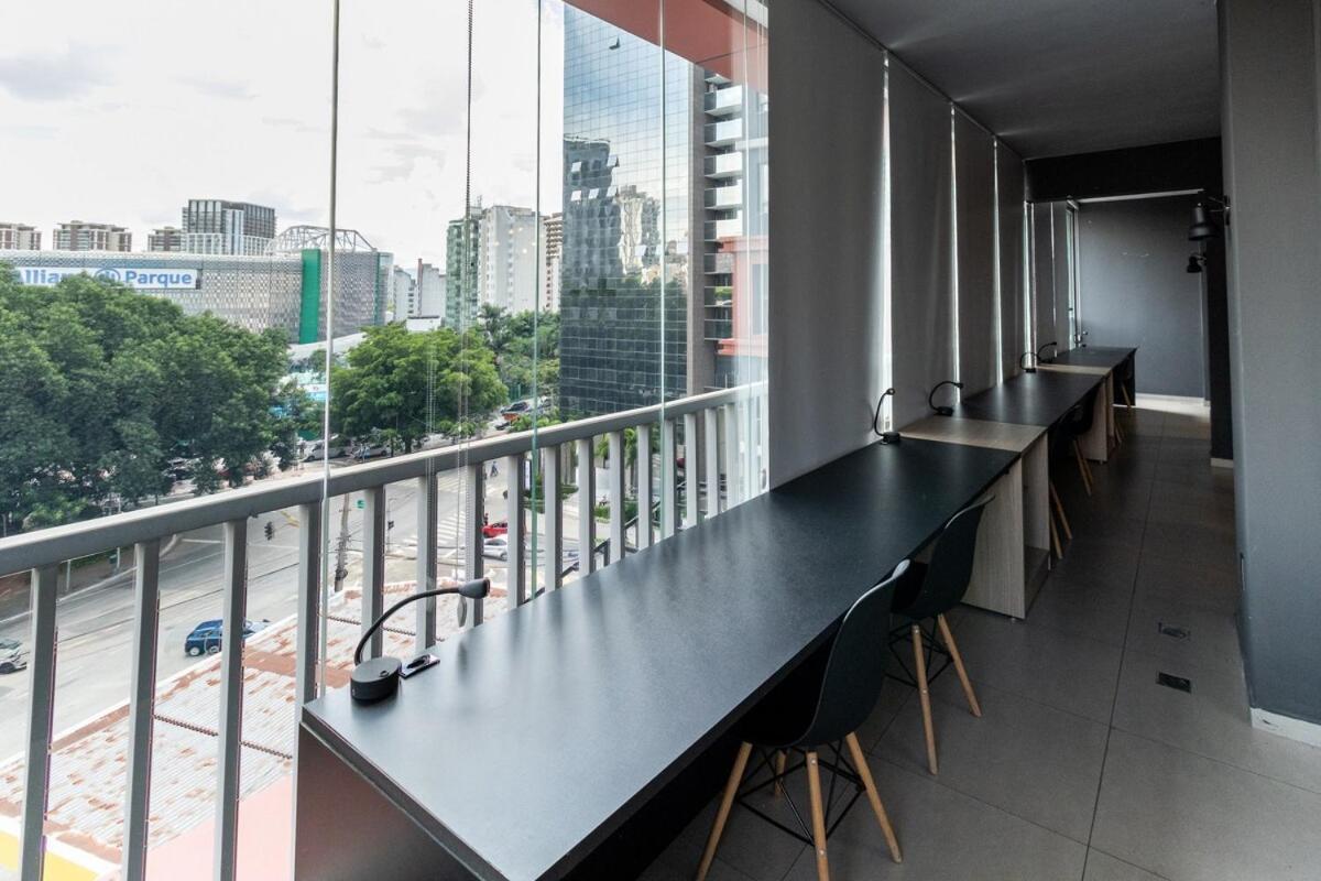 Apartamento Ao Lado Do Allianz Com Estacionamento São Paulo