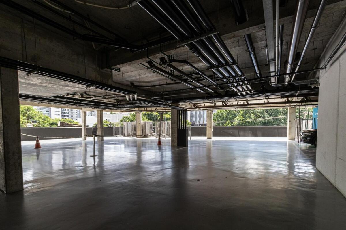 Ao Lado Do Allianz Com Estacionamento Apartamento São Paulo