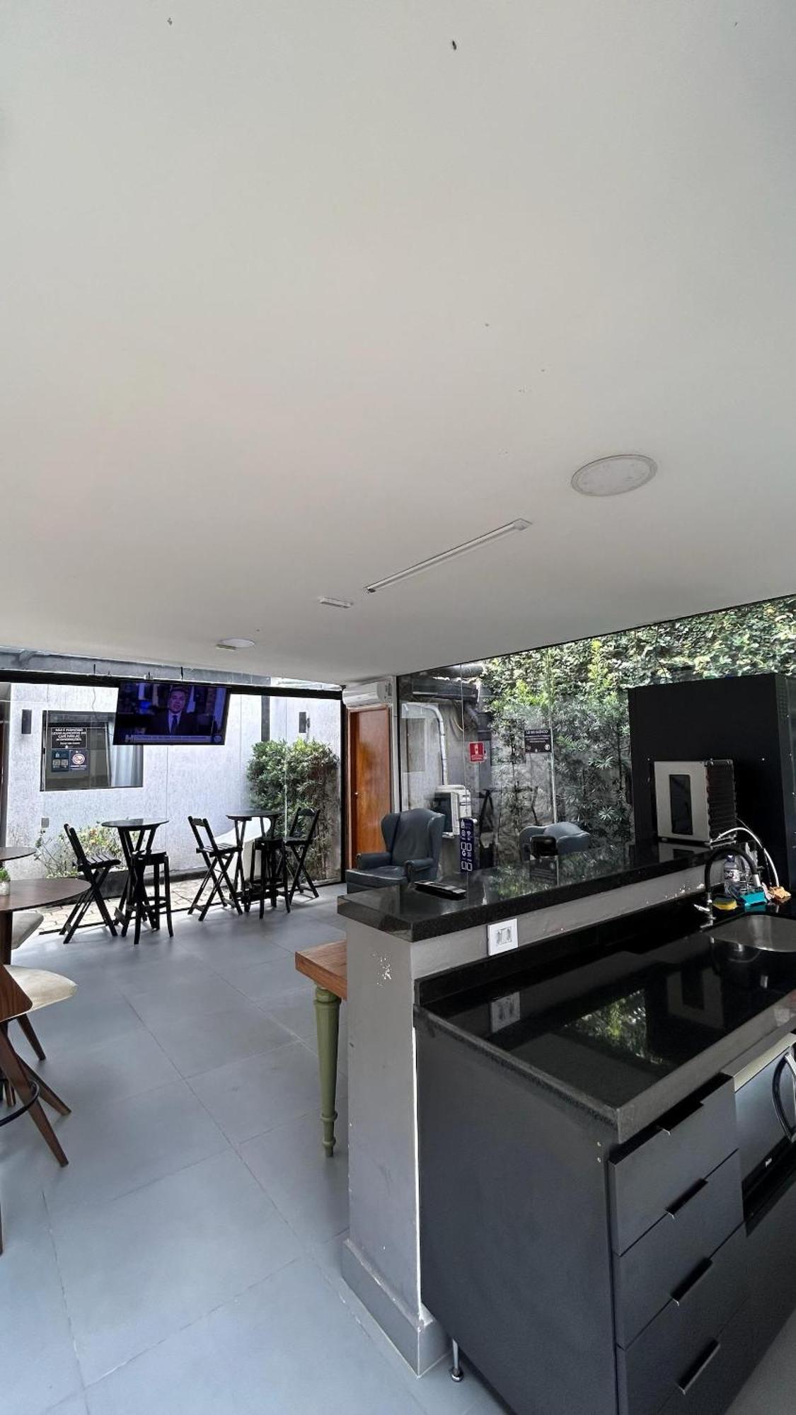 Apartment Add Jockey *