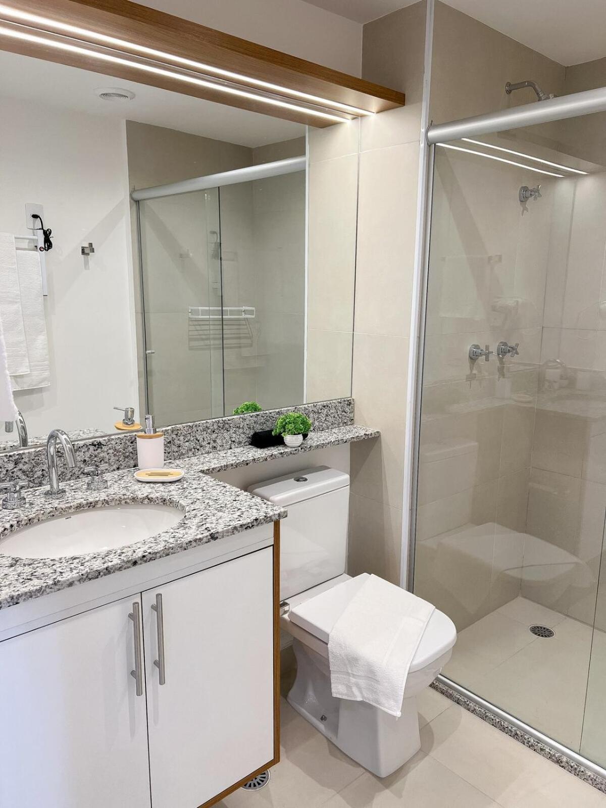 Modern, Equipped Studio, 3 Minutes From The Subway Apartamento *