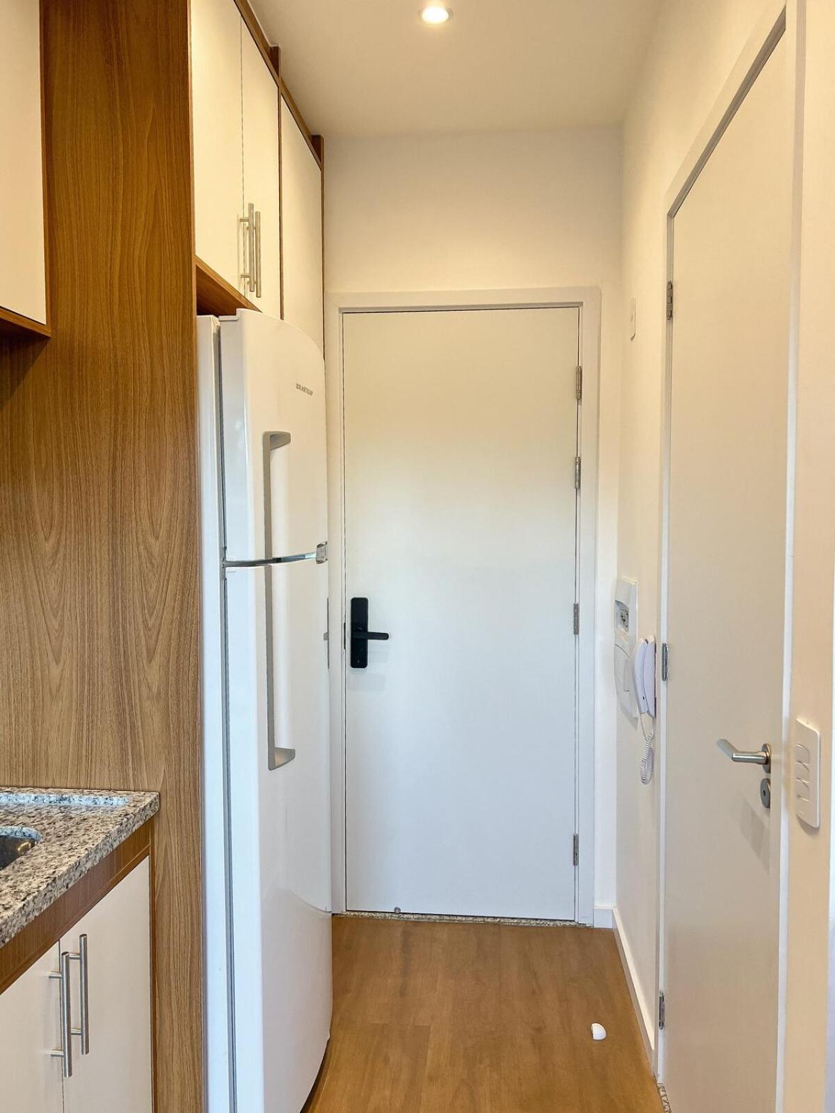 Modern, Equipped Studio, 3 Minutes From The Subway