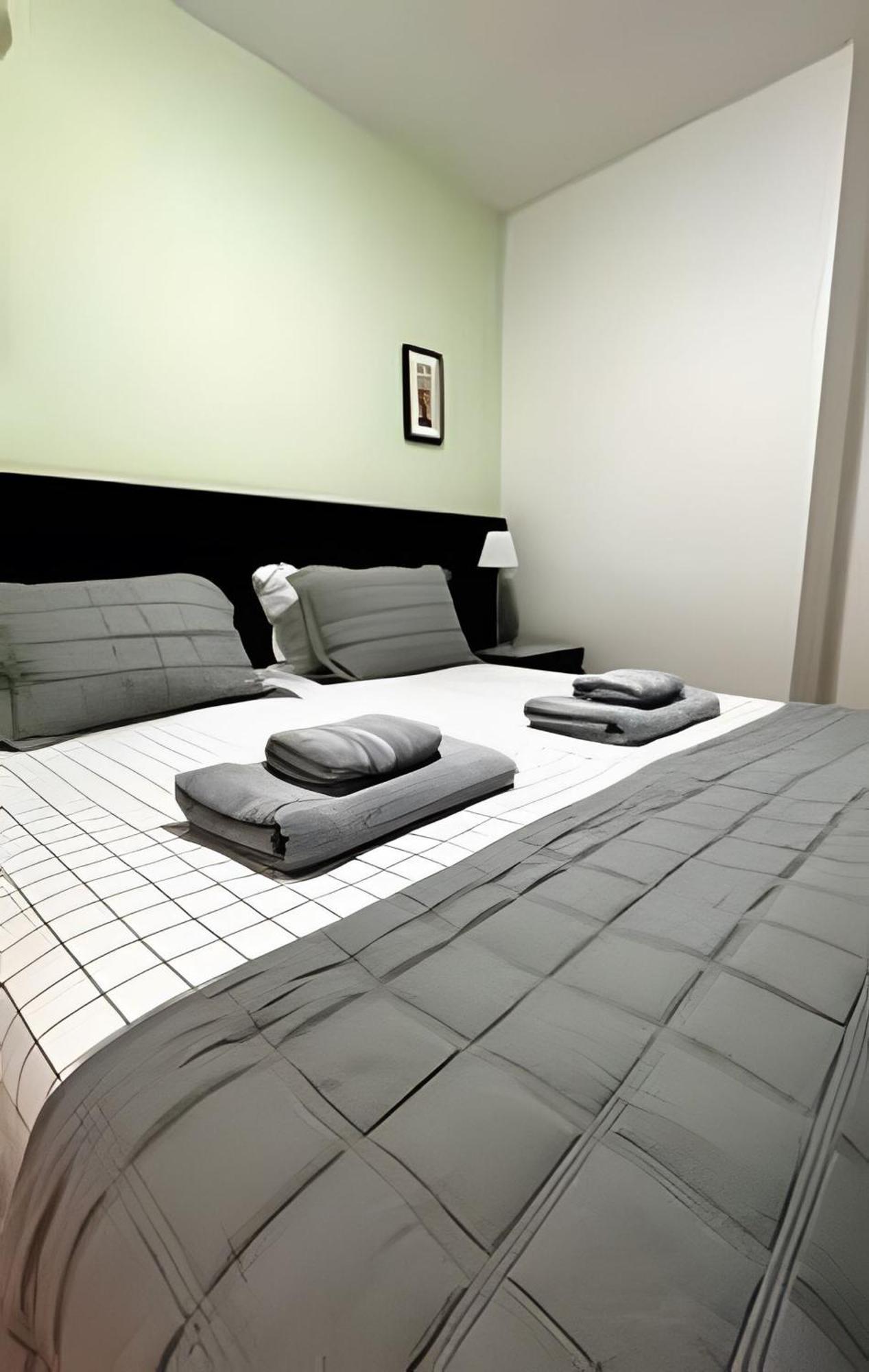 Hotel Flat Em De Luxo Com Limpeza Diaria - Gm511 *