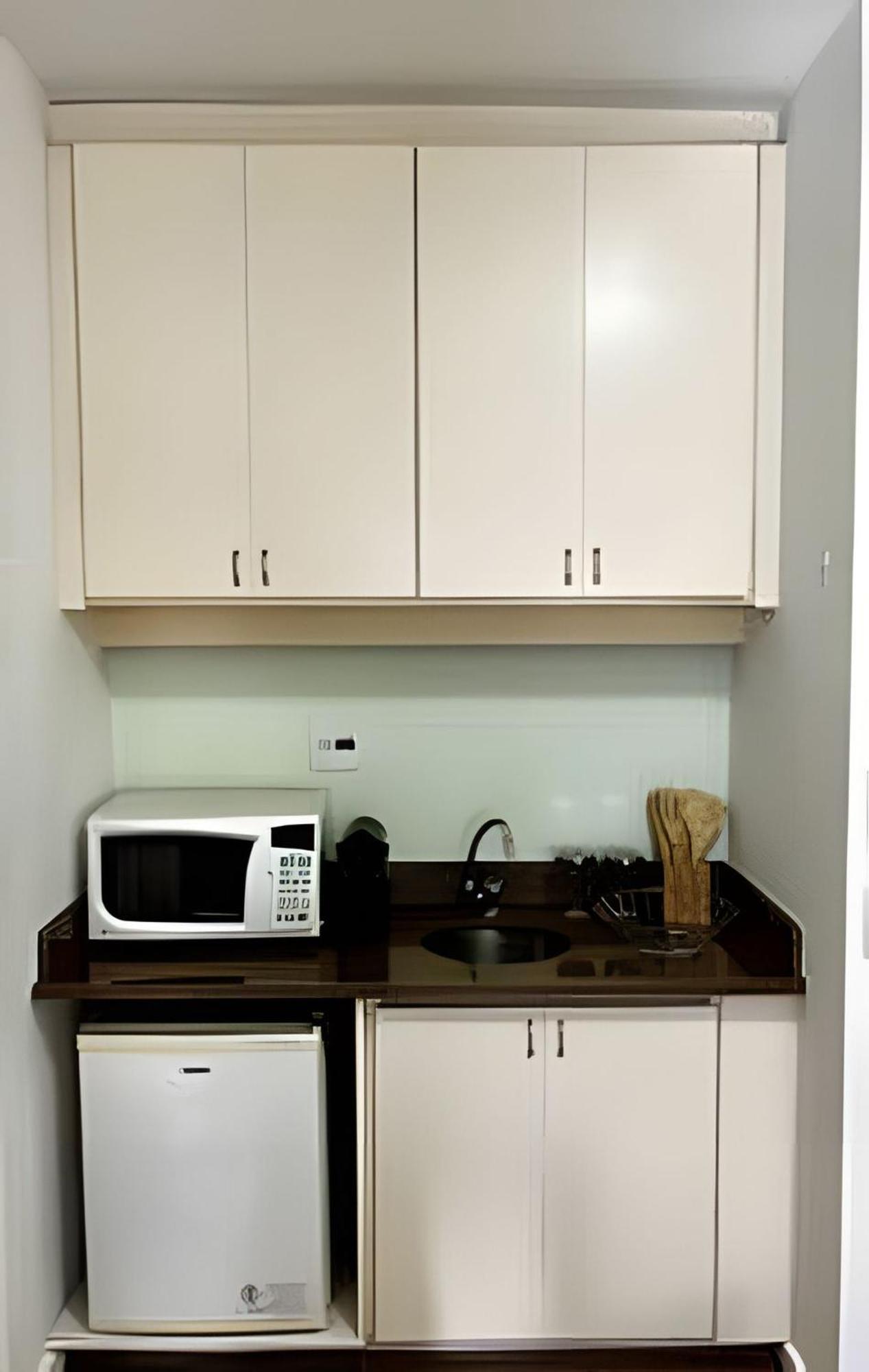 Flat Em De Luxo Com Limpeza Diaria - Gm511 *