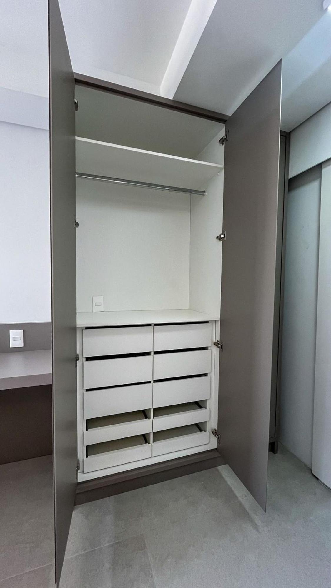 Em Pinheiros Com Piscina E Academia - Pg712 *