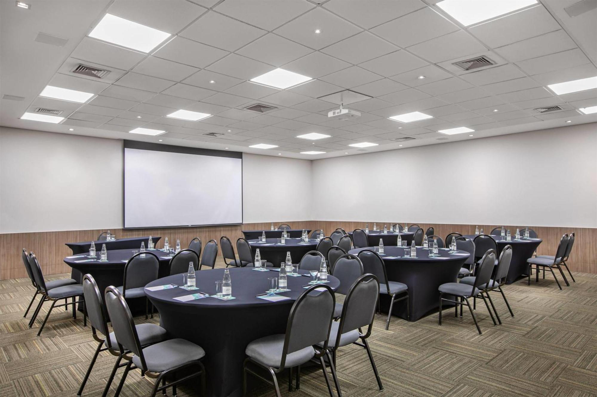 Hotel Melia Ibirapuera 4*