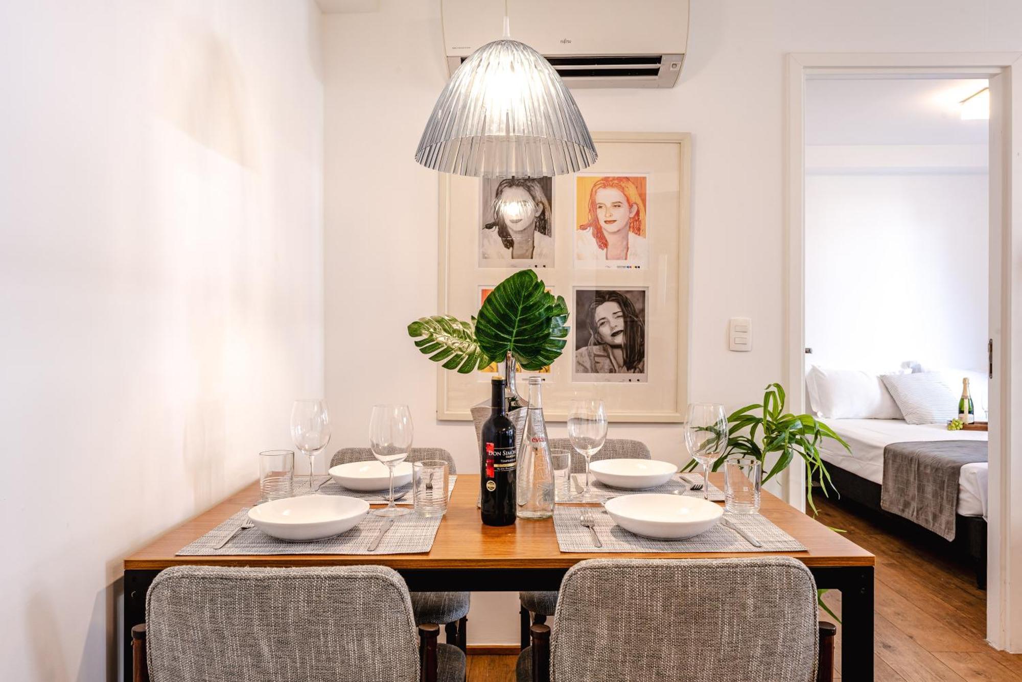 Pinheiros, Piscina, Ac, Vaga| Brazilian Corner Apartment Sao Paulo