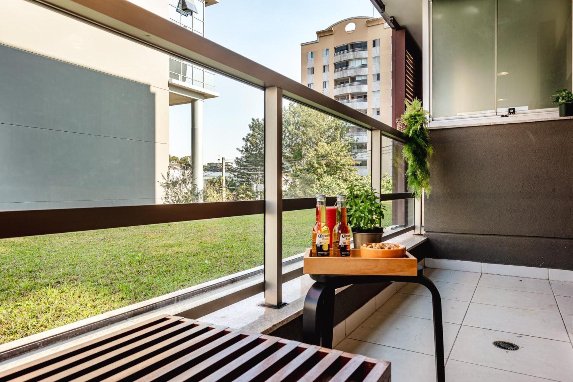 Pinheiros, Piscina, Ac, Vaga| Brazilian Corner Apartment