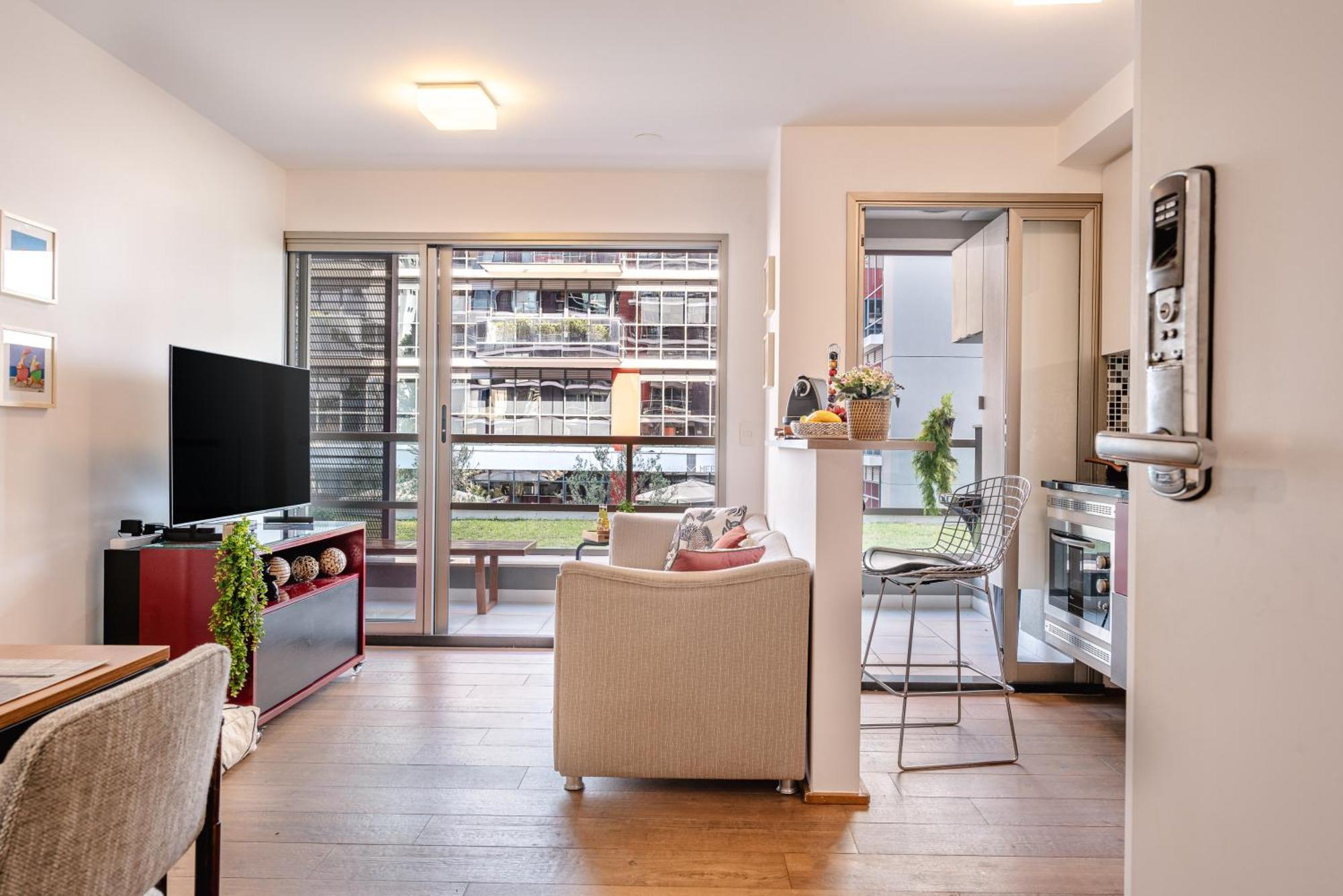 Apartment Pinheiros, Piscina, Ac, Vaga| Brazilian Corner