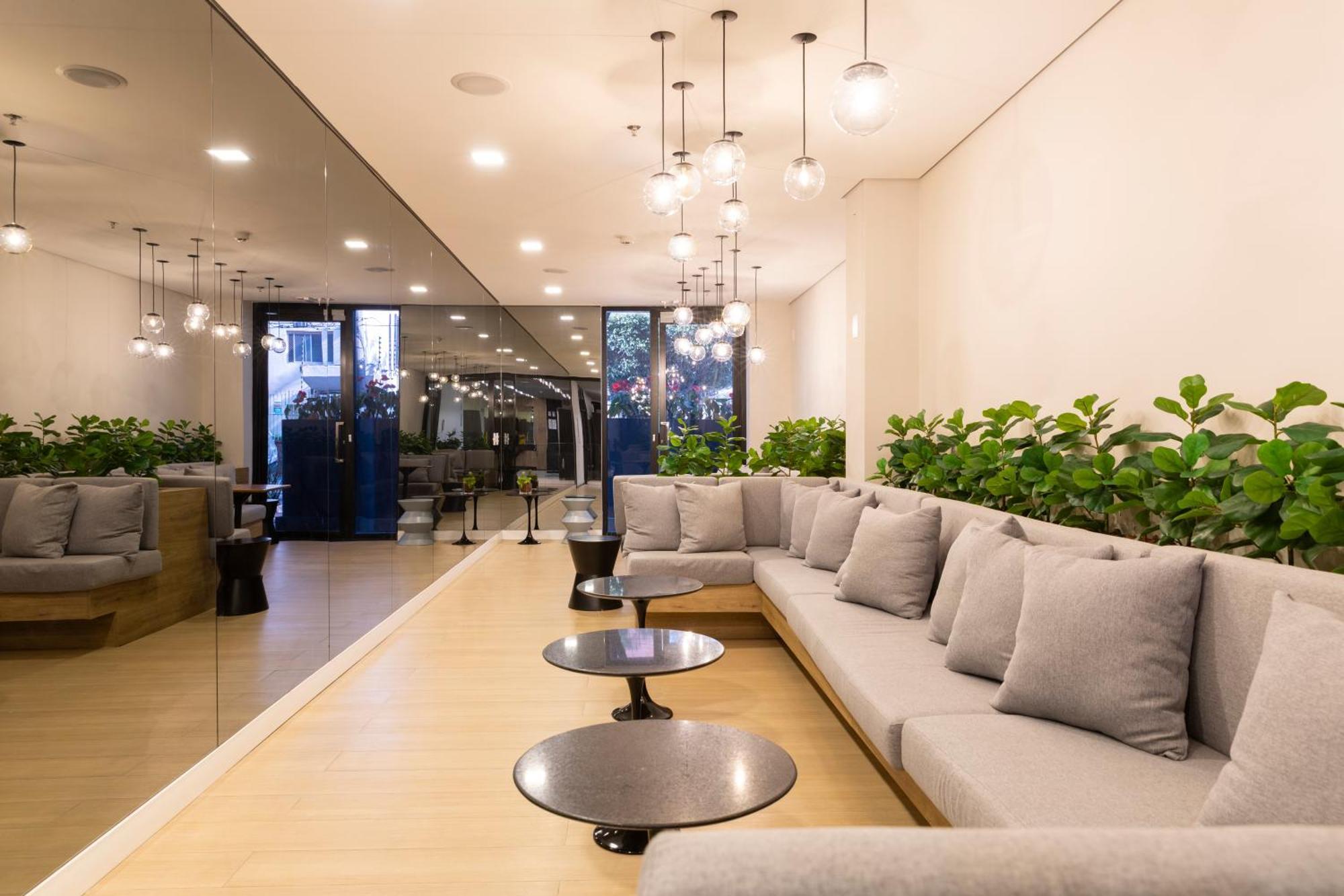 Apartamento Mariana,perto Do Metro C/ Ac|brazilian Corner