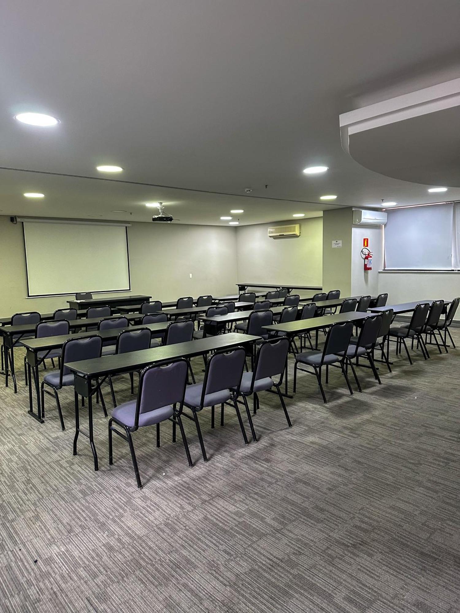 Hotel Flat Proximo Da Paulista E Oscar Freire 4*