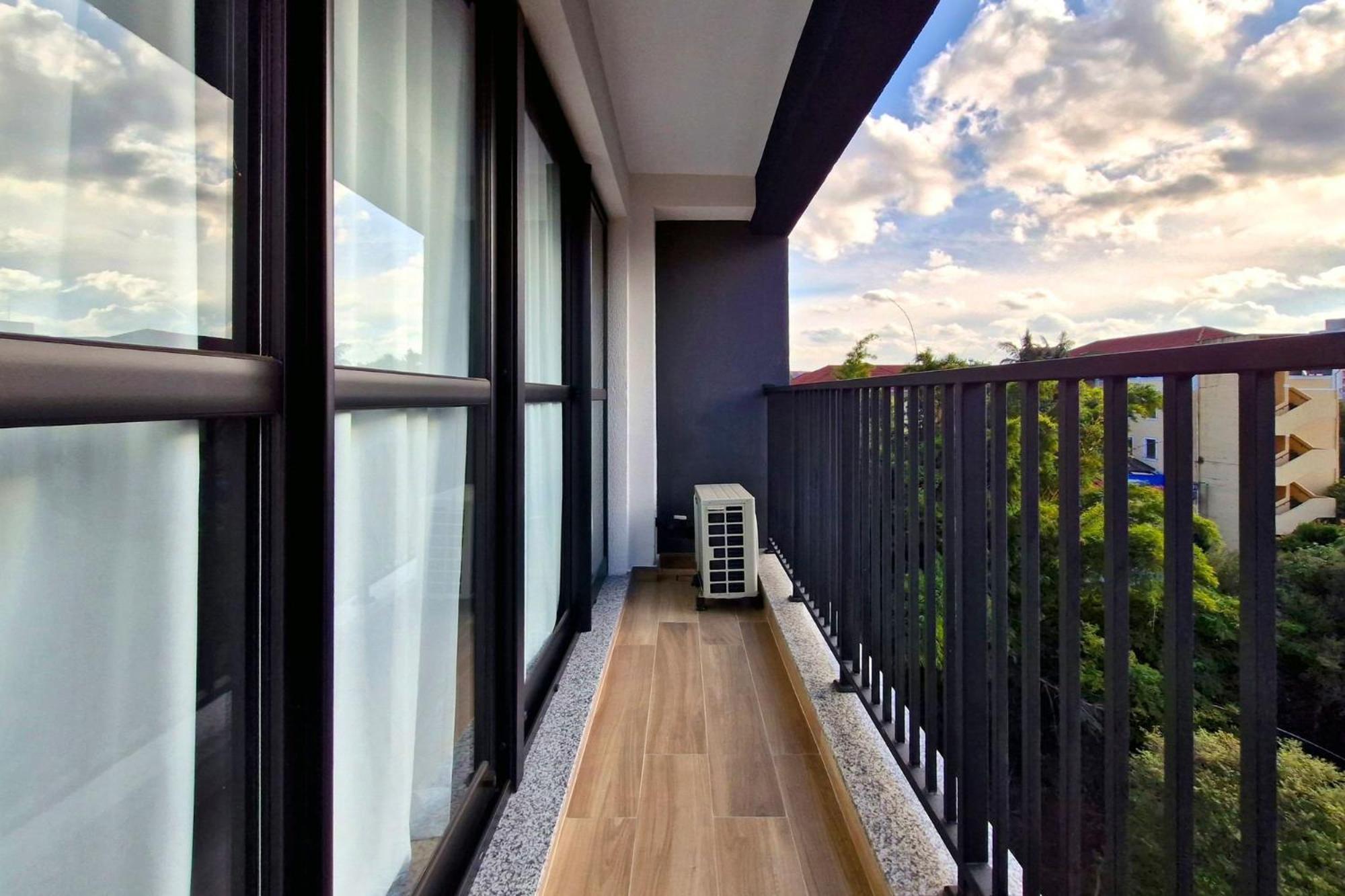 Kronos Madalena Apartment *