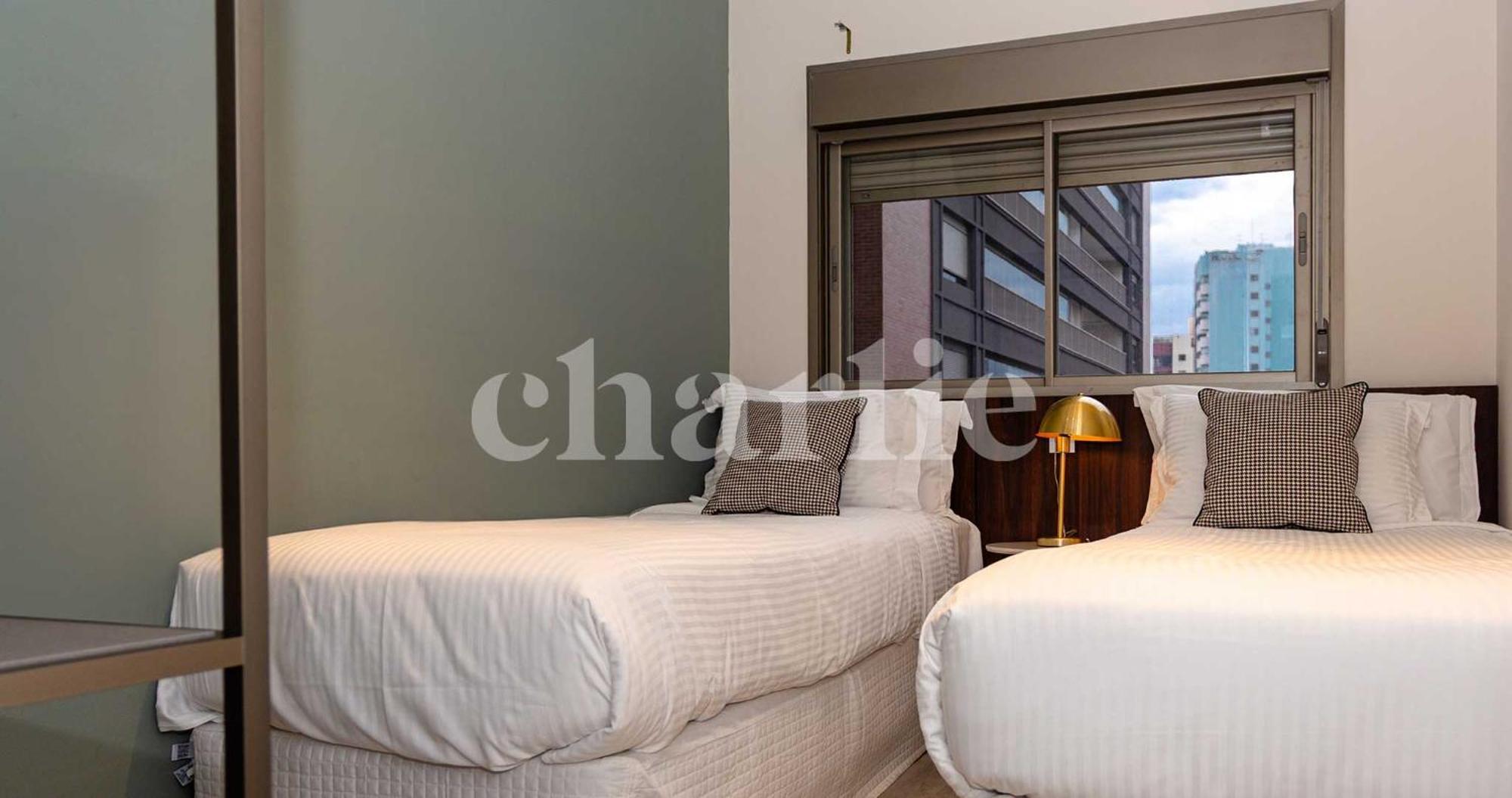 Iconyc House Of Charlie Apartment