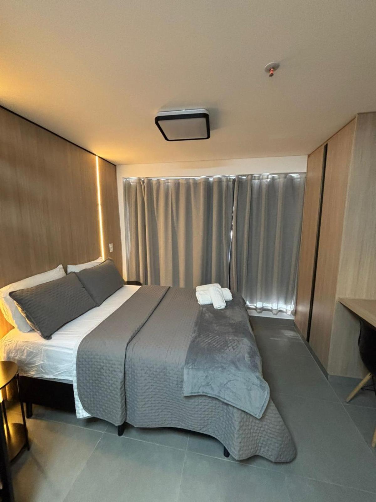 Apartamento Completo Em Frente Ao Allianz Parque Com 1 Vaga *