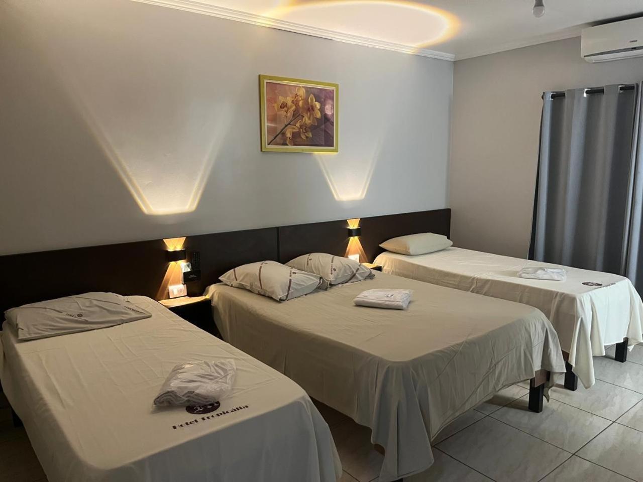 Tropicalia: Downtown Convenience With Parking 3* Sao Paulo